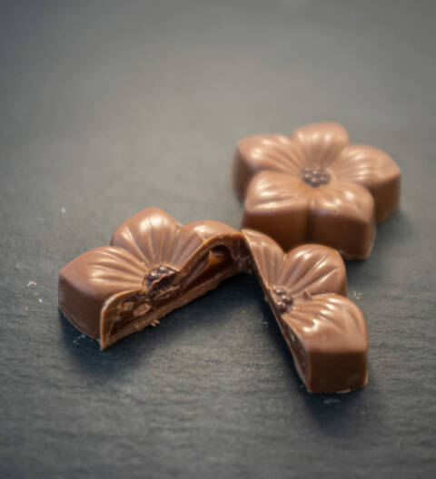 Malinová kytička | Mléčná čokoláda